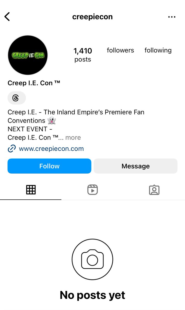 ArkThompson1998's tweet photo. If CreepIE con was putting as much effort into running a smooth convention as they are blocking people on social media trying to warn ticket holders about what’s in store, they’d probably have less of a dumpster fire on their hands. Truly the worst convention out there. https://t.co/iUqN8epbU4