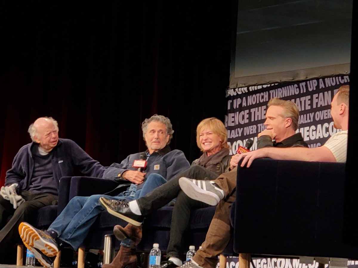 The Princess Bride panel at Megacon Orlando with cast Robin Wright, Cary Elwes, Wallace Shawn, & that Humperdinck guy. So wonderful to be reunited with this remarkable group! #chrissarandon #Wallaceshawn #ThePrincessBride #CaryElwes #RobinWright @MegaConOrlando #theprincessbride