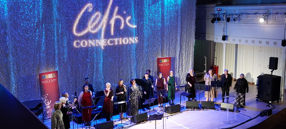 Really tremendous evening at City Halls for my final visit to @ccfest Celtic Connections this year. @ionafyfe, Sheena Wellington, and a dozen other female singers (men in the background!). Many thanks for putting this on... greatly enjoyed it. @TMSAScotland ##CCFEST24