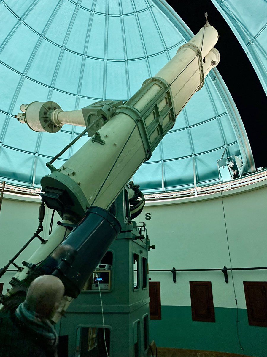 Magnífica visita aquest vespre a l’Observatori Fabra, amb el plaer de comptar amb la conferència i observació al telescopi amb <a href="/estelsiplanetes/">Joan Anton Català Amigó</a>, una experiència totalment inoblidable sens dubte!