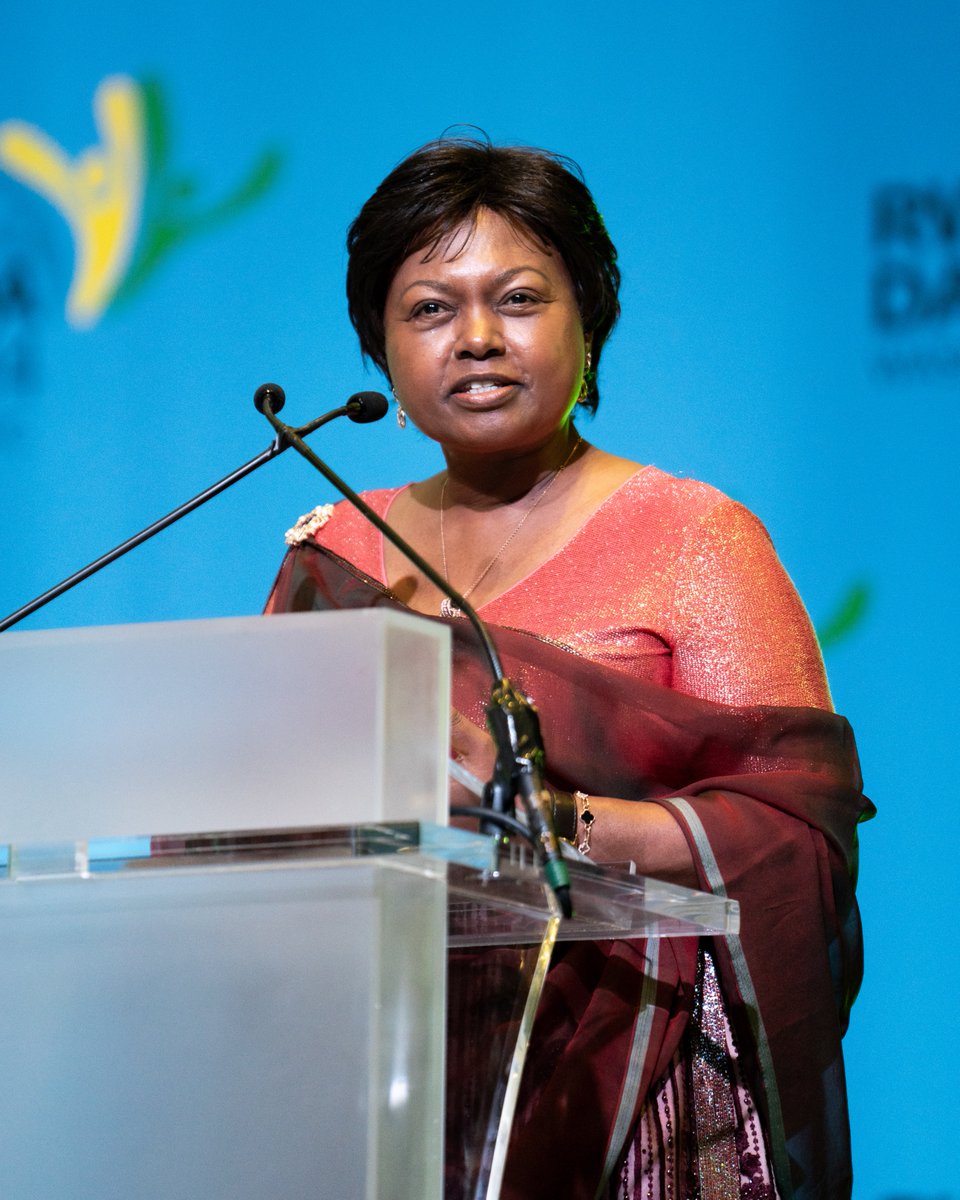 Rwanda Day (@rwandaday) on Twitter photo "We have waited for 4 years. This is the moment."
Ambassador Mathilde Mukantabana of <a href="/RwandaInUSA/">Rwanda in USA</a> as she welcomed our guest of honor, President Kagame, to the stage.
#RwandaDay2024 "We have waited for 4 years. This is the moment."
Ambassador Mathilde Mukantabana of <a href="/RwandaInUSA/">Rwanda in USA</a> as she welcomed our guest of honor, President Kagame, to the stage.
#RwandaDay2024