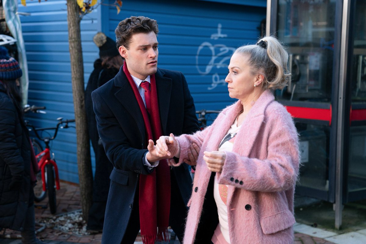 RebeccaOKeeff12's tweet photo. Johnny and Eve joining forces to become a successful gay & lesbian legal team 🌈 #Eastenders #JohnnyCarter #EveUnwin https://t.co/Zvz4ABS2fO