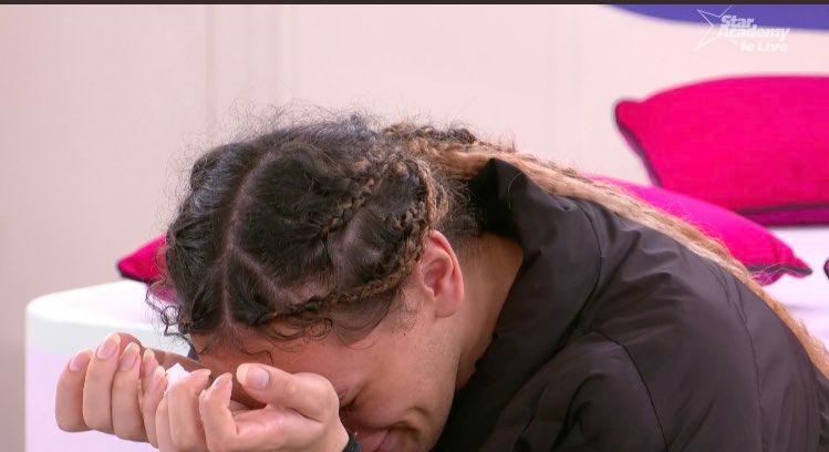 ImYnesss's tweet photo. duo pierre/dadju sur la compo de pierre, c'est si beau 
les frissons, merci pour ce cadeau
+ LE PUBLIC QUI CHANTE ET TOUS LES AUTRES QUI LES REJOIGNENT
il a tellement déjà tout gagné #Staracademy https://t.co/IhKgkAp4g9