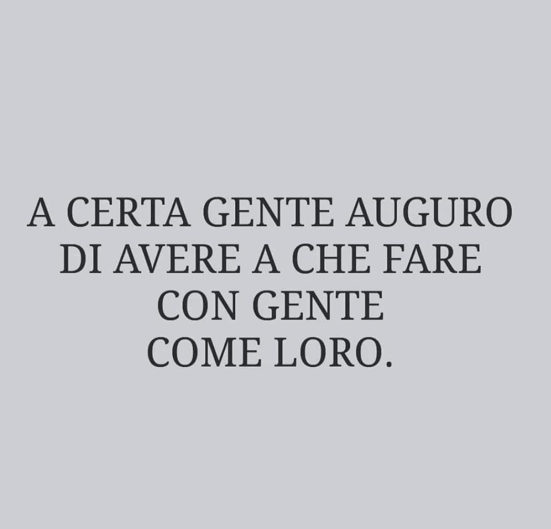 coffeedarkgirl's tweet photo. Notte♠️ https://t.co/WjBWPTzIMc