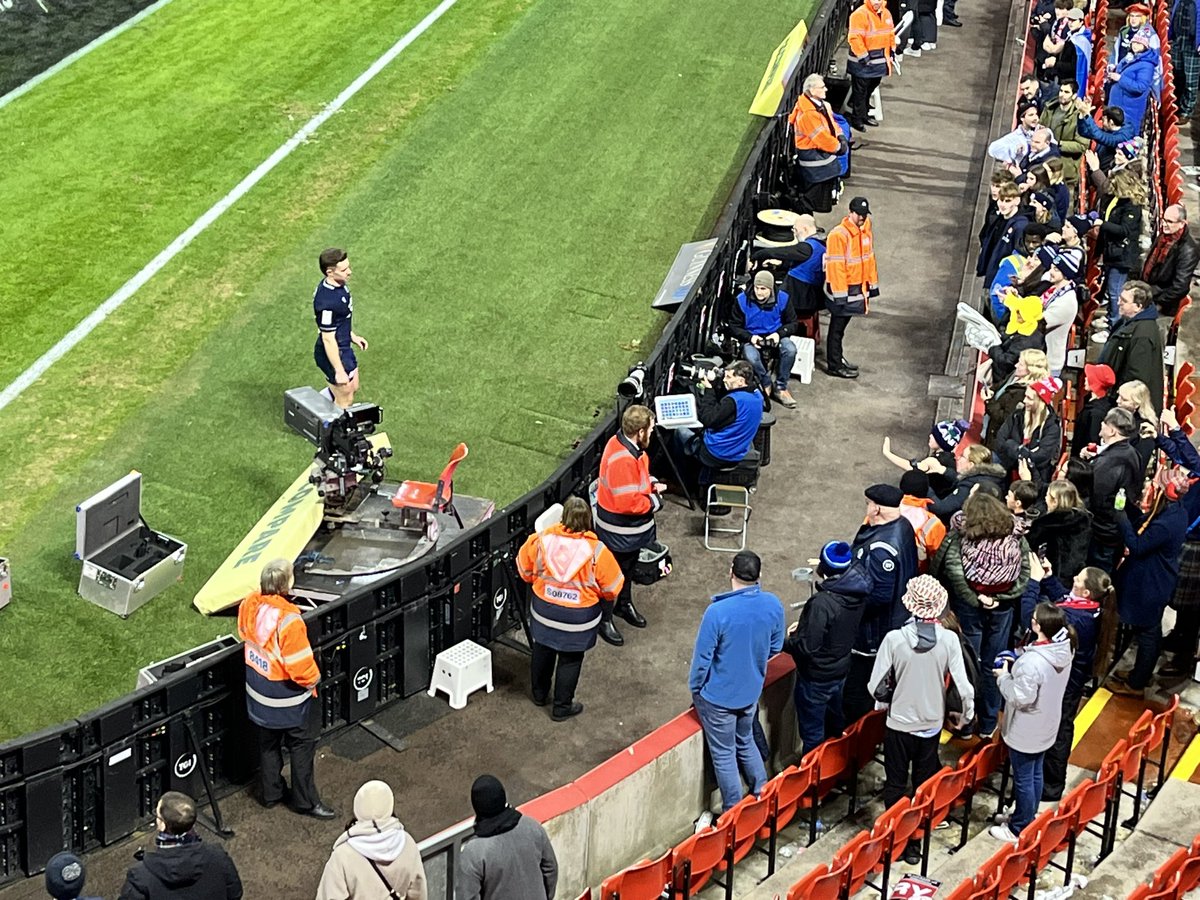 Sandyloch tweet media