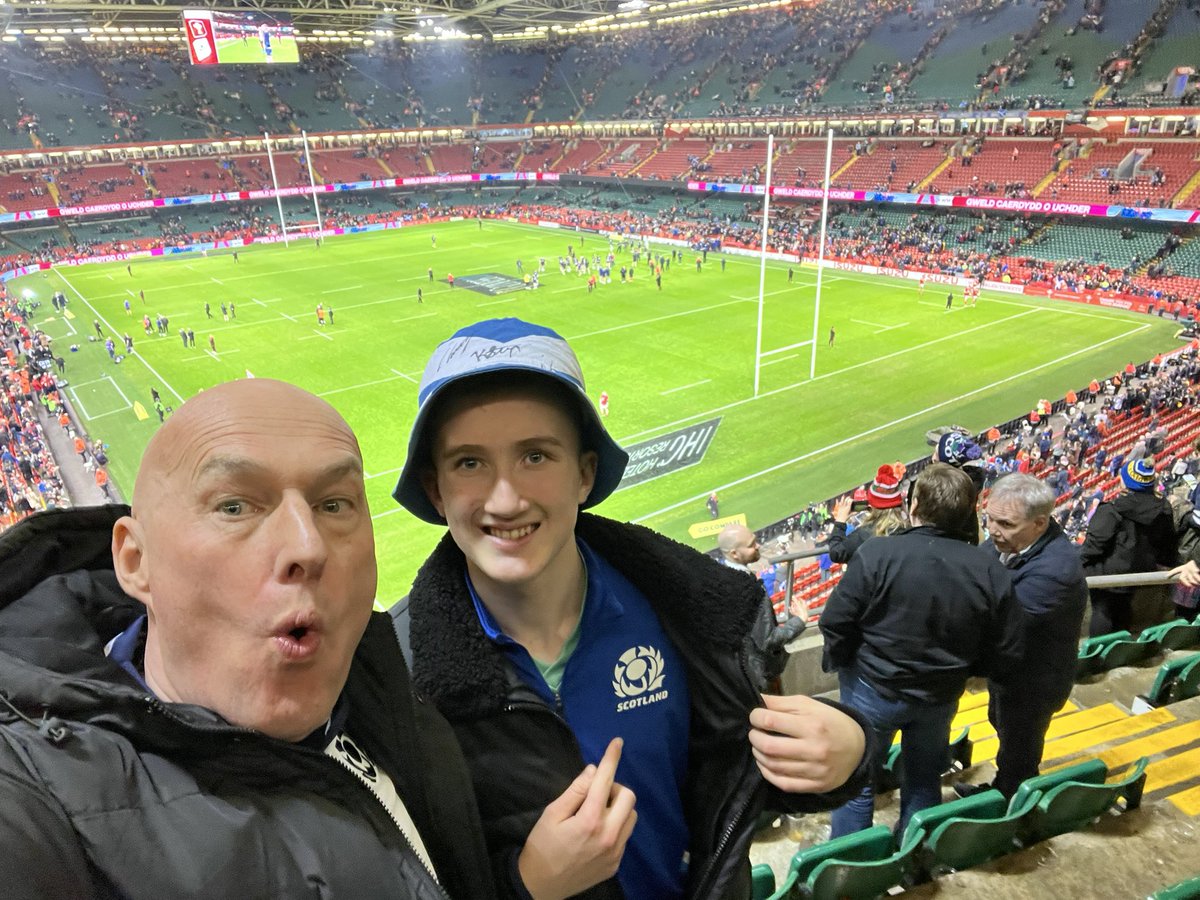 Sandyloch tweet media