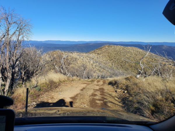 BUS4x4's tweet photo. Looking for your next off-road destination?

“With stunning 360 views at the peak, the Blue Rag Range track highlights how vast and magnificent Victoria is” - High Country 4WD.

Read more at: https://t.co/bThu1IsWUy 

📸 High Country 4WD 

#offroad #4wd #highcountry #bus4x4 https://t.co/vSbhkbMBnI