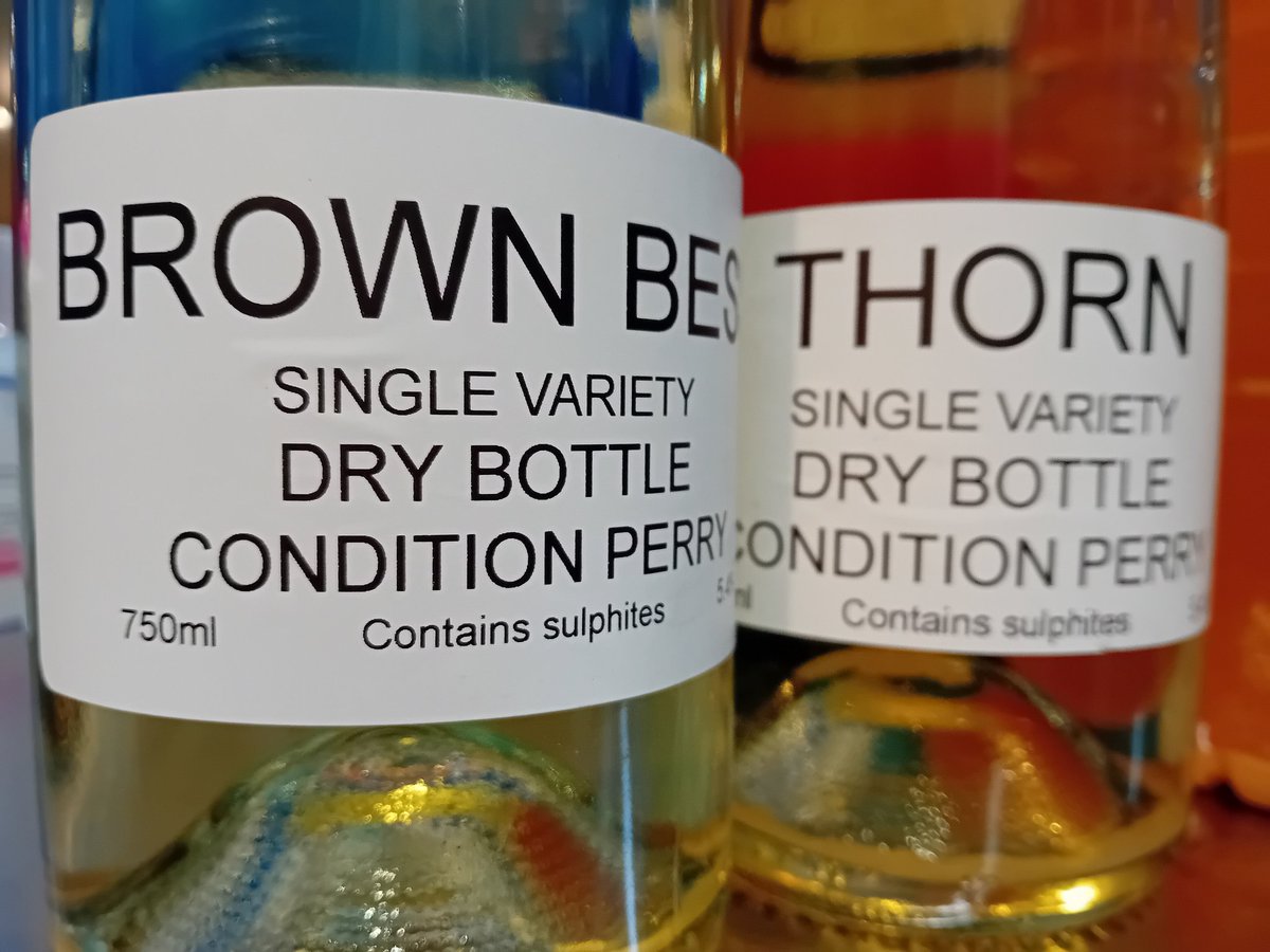 @Mr_ian_B @jackabuss @HecksCider We'll have Brown Bess & Thorn as the 2 fermented-out-to-dry English perry to compare & contrast with the 2 keeved French poiré. Our local @HucknallBeer festival has also got a BiB of dry 'Rock' SV perry from the good folk at Hecks 👌🍐🍐🍐