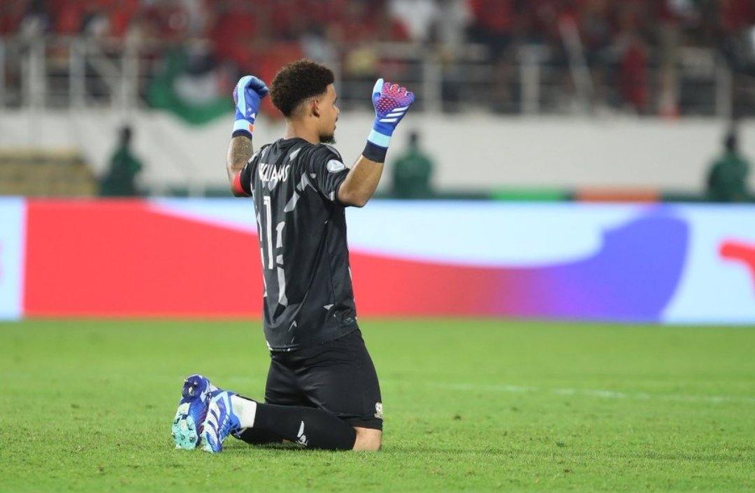 👠Amza👠 tweet media