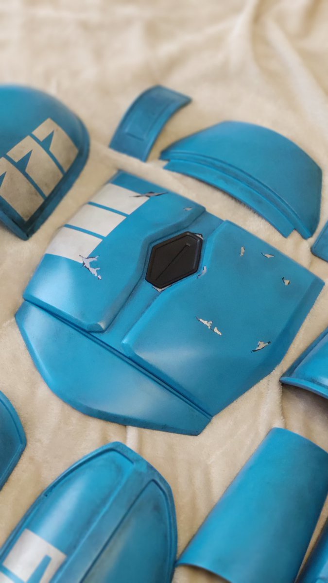 PropsMy's tweet image. Armor from Death Squad, from the TV series The Mandalorian.
#deathwatch #deathwatchcosplay #deathwatchhelmet #deathwatcharmor #mandalorian #mandalorianmemes #mandalorians #mandalorianmercs #mandalorianhelmet #mandaloriancosplay #mandalorianarmor #mandalorianart