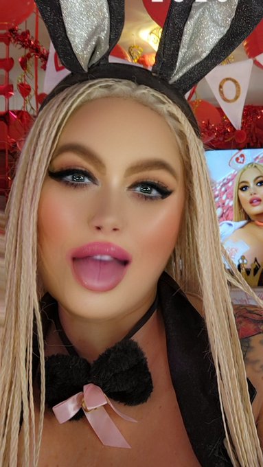 😘  #tattoo #Barbie #playmate #mixtress https://t.co/DHpHlQNkKf<a href="/tag/tattoo"class="tags">#tattoo</a><a href="/tag/barbie"class="tags">#Barbie</a><a href="/tag/playmate"class="tags">#playmate</a><a href="/tag/mixtress"class="tags">#mixtress</a>