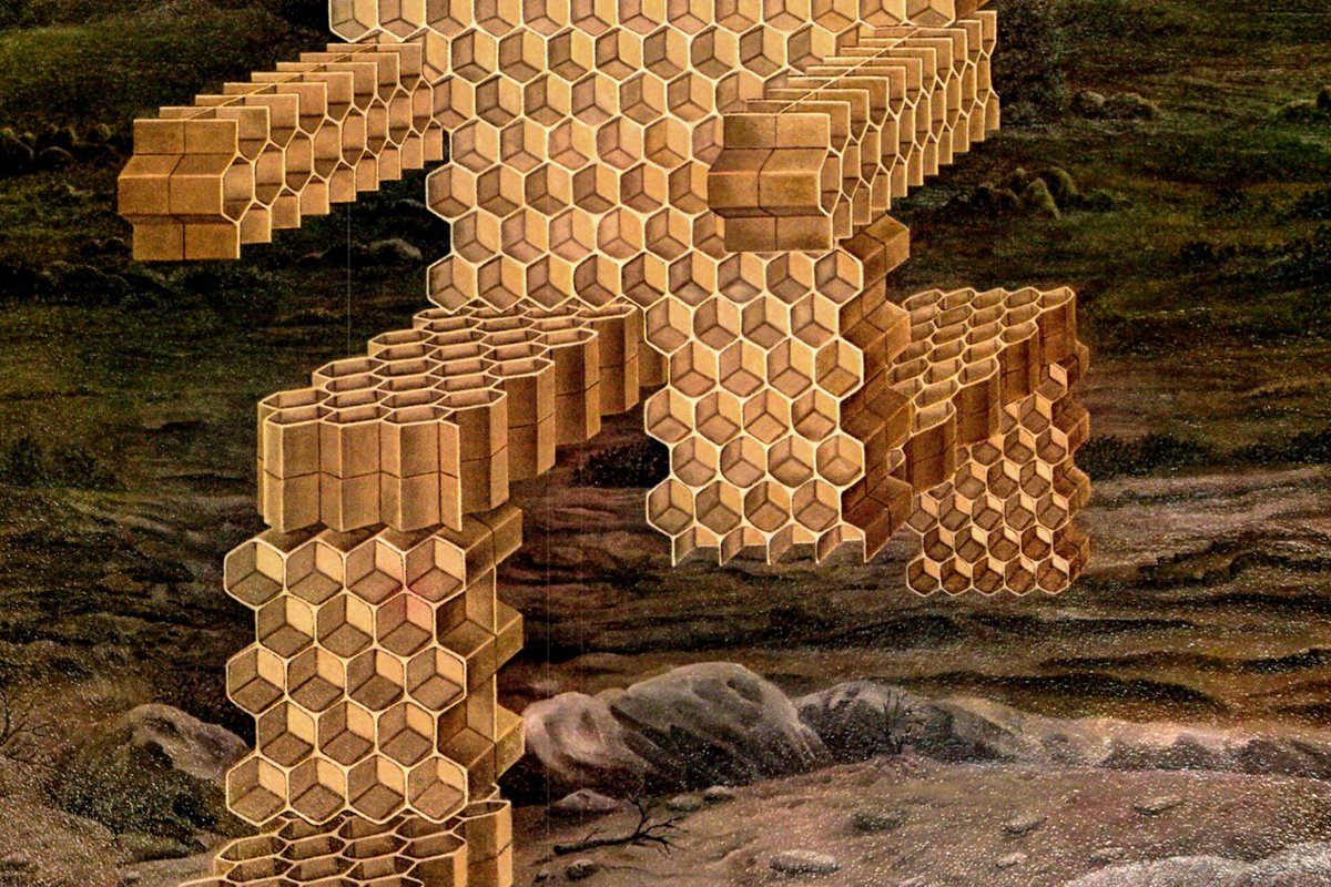 HudsonPulp's tweet image. Gervasio Gallardo Vintage art book page Honeycomb man running from his bees etsy.com/listing/125533…
 #DecorativeArts #ReadyToFrame