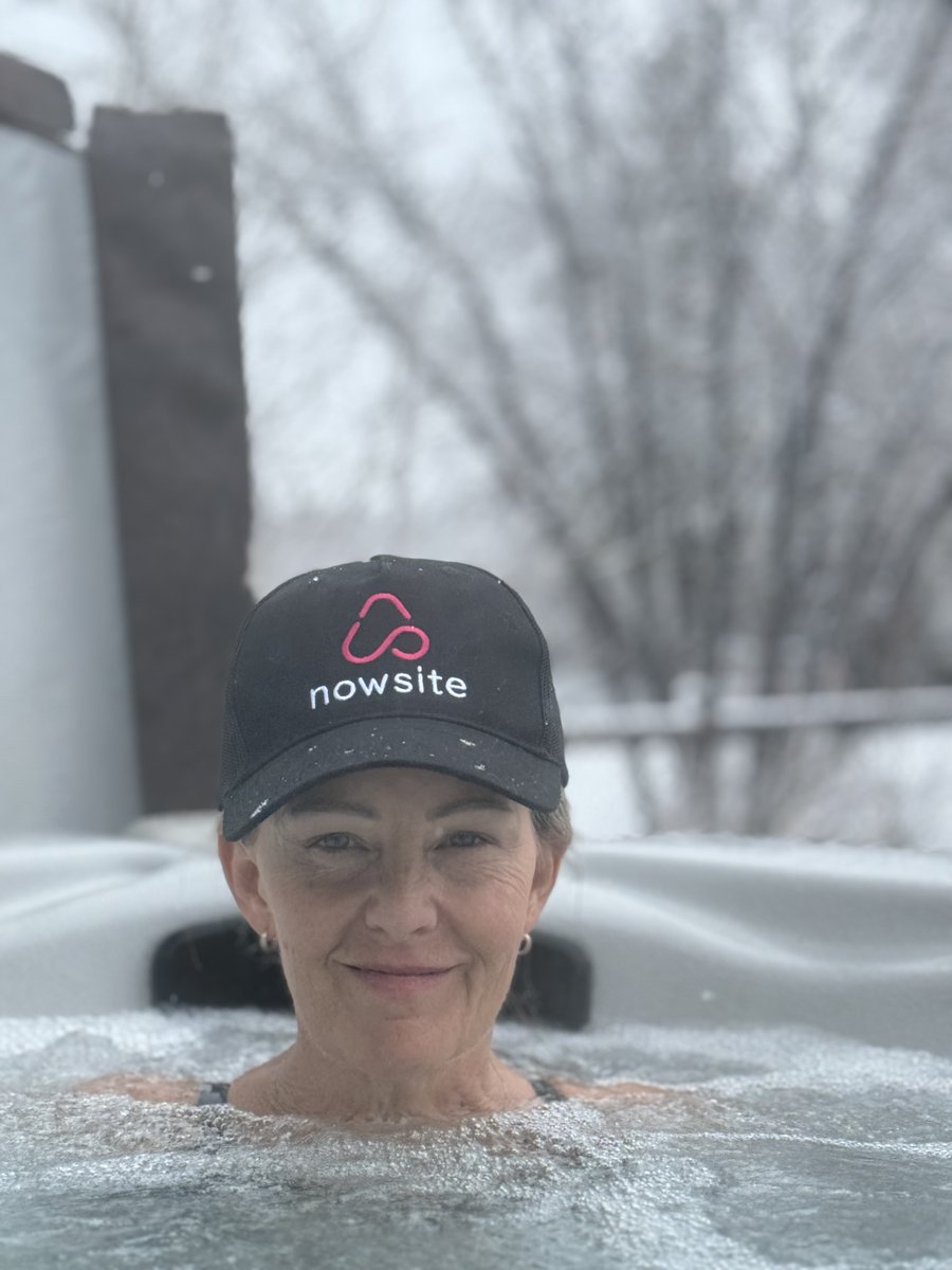 TomChenault's tweet photo. Cruise in Belize to a snow-stormy spa session right at home in Niwot – what can I say? When Denice is around, every locale upgrades to first-class! ❄️🌡️💦 #HotTubChronicles #SnowInNiwot #HomeSweetAnywhere #nowsite #yfast https://t.co/3Bx5gKgjzI