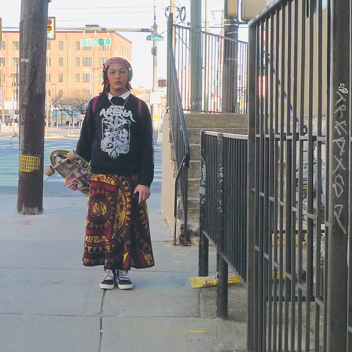 TaciturnDeer's tweet image. L8r sk8r