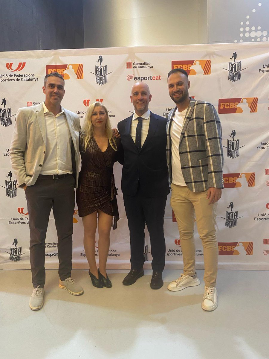 ✨ Gala ⚾️🥎 2023 🚀

<a href="/SimplyAJ10/">Adam Jones</a> <a href="/FCBeisbolSofbol/">Beisbol i Softbol Catalunya ⚾️🥎</a> <a href="/marcarrillo17/">Marc Carrillo</a> <a href="/eric15segura/">Eric Segura Gimenez</a>