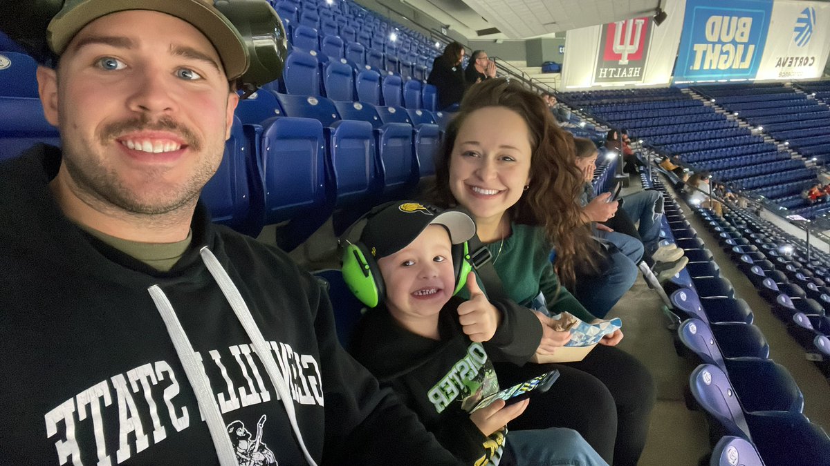 Kfinz09's tweet photo. @MonsterJam #MonsterJam https://t.co/4sbLix90wP