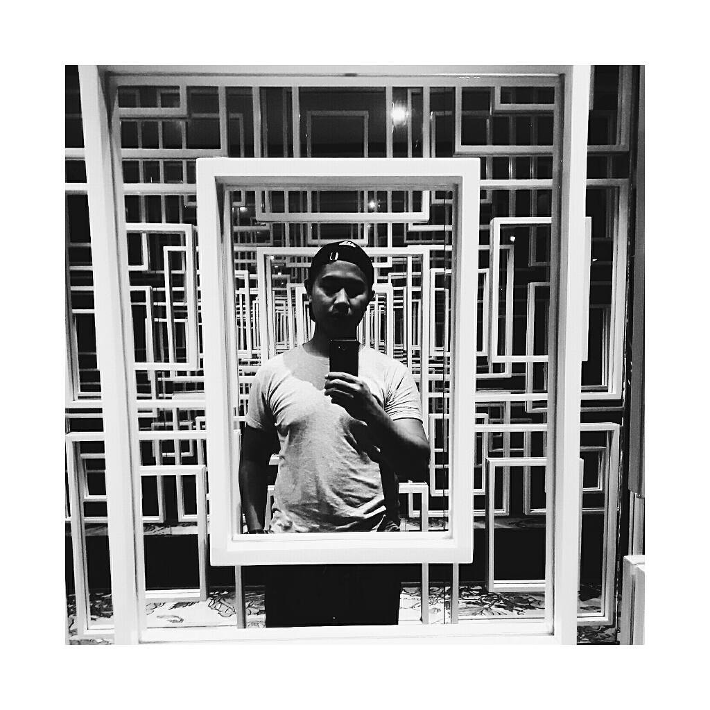 stevenanthoni18's tweet photo. Tidak ada yang sempurna
.
.
.
.
.
.#labseries #beautyblogger #luxurylife #fashionblogger #cosmetics #fashionpost #beautyboy #beautyguy #beautymen #fashionman #fashionmodel #model #cuteboy #fitaddict #fitnessfam #fitnesslife #gymboy #gymaddict #aesthetic #gym💪 #menshealth https://t.co/NWNtKgZC4U