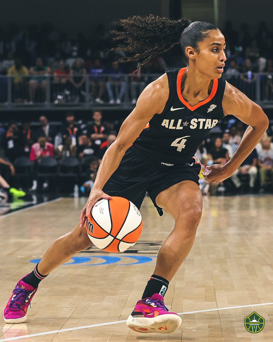seattlestorm's tweet photo. 6x All-Star ⚡️ Olympic gold medalist 

Winning mentality ⛈️ https://t.co/2NVgPrjfo3