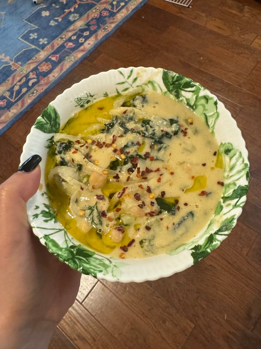 1 pic. I made tahini chickpea soup! Also with scallions, lemon, dill, vegetable broth, roasted garlic