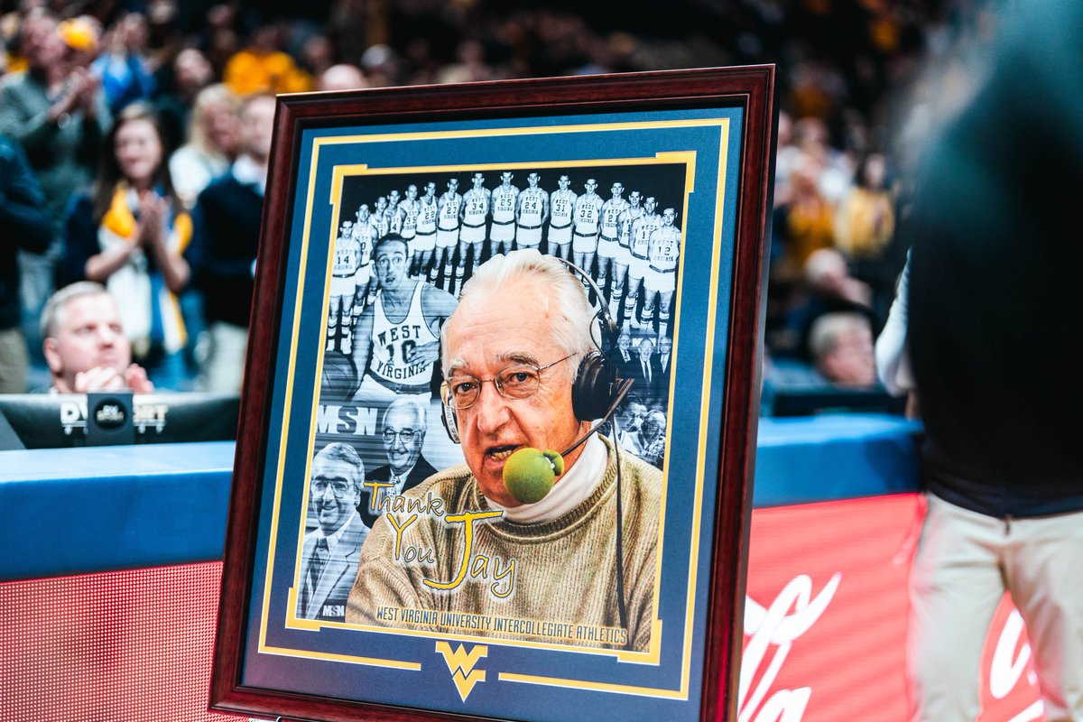 WVUhoops's tweet photo. We love ya, Jay! 🎙️ Thanks for the memories.

#HailWV https://t.co/0j3VAYVymI