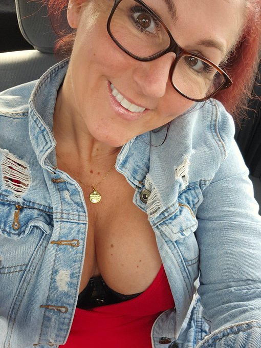 Saturday Smiles from your favorite neighborhood m!lf🍒 https://t.co/DuS1mJCaf8<a href="/tag/smile"class="tags"><span>#smile</span></a><a href="/tag/thursday"class="tags"><span>#thursday</span></a><a href="/tag/mom"class="tags"><span>#mom</span></a><a href="/tag/glasses"class="tags"><span>#glasses</span></a><a href="/tag/bow"class="tags"><span>#bow</span></a><a href="/tag/charlotte"class="tags"><span>#charlotte</span></a>