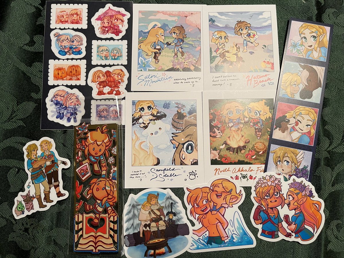 Atsukamo123's tweet photo. @bys_zine This zine is even more lovely in person. The zine if great, and all of the merch is top quality. Can’t wait to place the Polaroids around my room. Thank you! https://t.co/gDqywwjxSJ