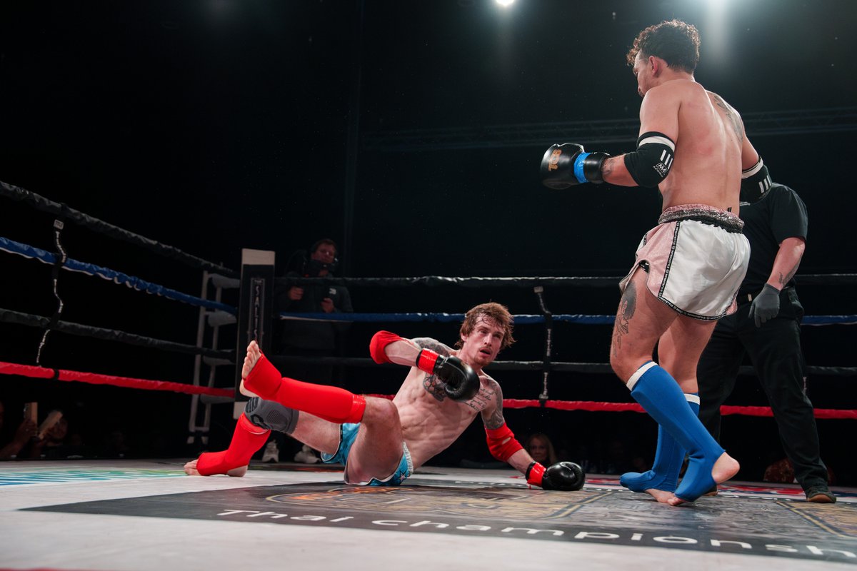 This series 🔥 ––> Swipe for some action 📸
.
By far some of the best shots I've gotten @tcbfights @salisburyvenue