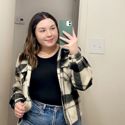 paisleeolson's tweet photo. #NewProfilePic https://t.co/adM7F6tDP4