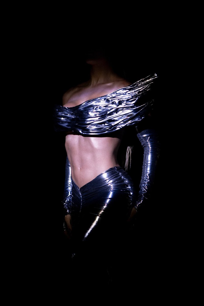 xavier_ju's tweet photo. Um pouco mais da dessa produção inspirada no tema galactika do baile da vogue! 

Uma forma de homenagear o tema e abraçar nosso lado criativo. 🪐 https://t.co/7jLx43zbin