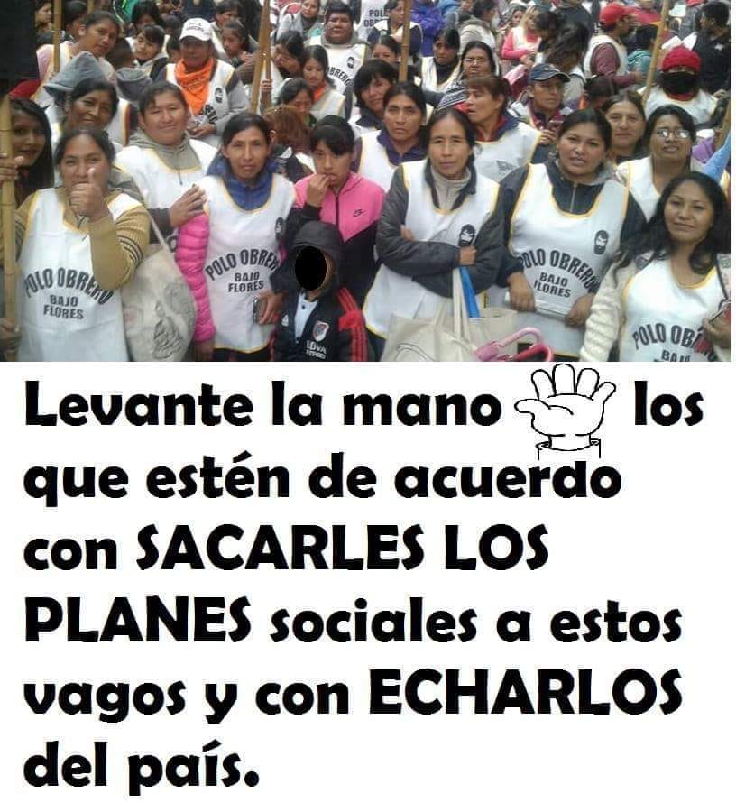TARANTINI09's tweet photo. El Gobierno porteño aseguró q arreglar los destrozos en la Plaza Congreso costará $107 millones
La violencia no es el camino y no vamos a permitir  que unos pocos se lleven puesta la paz q buscamos en nuestra Ciudad  aclaró Jorge Macri.

MAFIA K SE LES ACABA EL CURRO👇

YO 🙋‍♀️🙋🙋‍♂️ https://t.co/oIynFdQf0Z