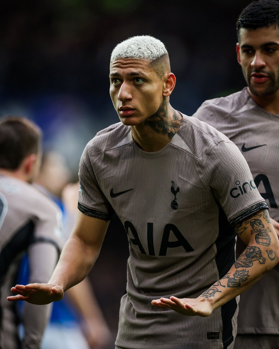 LACOBRAAA tweet media