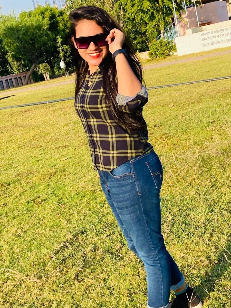 Janhvi Beniwal (@janhvi_beniwal_) on Twitter photo आज रविवार का दिन है 50+ followers बढ़ाएँ ...
1. <a href="/Janhvi_beniwal_/">Janhvi Beniwal</a> फॉलो करे मैं भी सभी को फॉलो बैक करूं..
2. सभी इस #ट्वीट को #रिट्वीट करे !
3. अपनी id #कॉमेंट बॉक्स में डाले !
4. ईमानदारी से एक दूसरे को फॉलो करके फॉलो बेक दे !.... आज रविवार का दिन है 50+ followers बढ़ाएँ ...
1. <a href="/Janhvi_beniwal_/">Janhvi Beniwal</a> फॉलो करे मैं भी सभी को फॉलो बैक करूं..
2. सभी इस #ट्वीट को #रिट्वीट करे !
3. अपनी id #कॉमेंट बॉक्स में डाले !
4. ईमानदारी से एक दूसरे को फॉलो करके फॉलो बेक दे !....