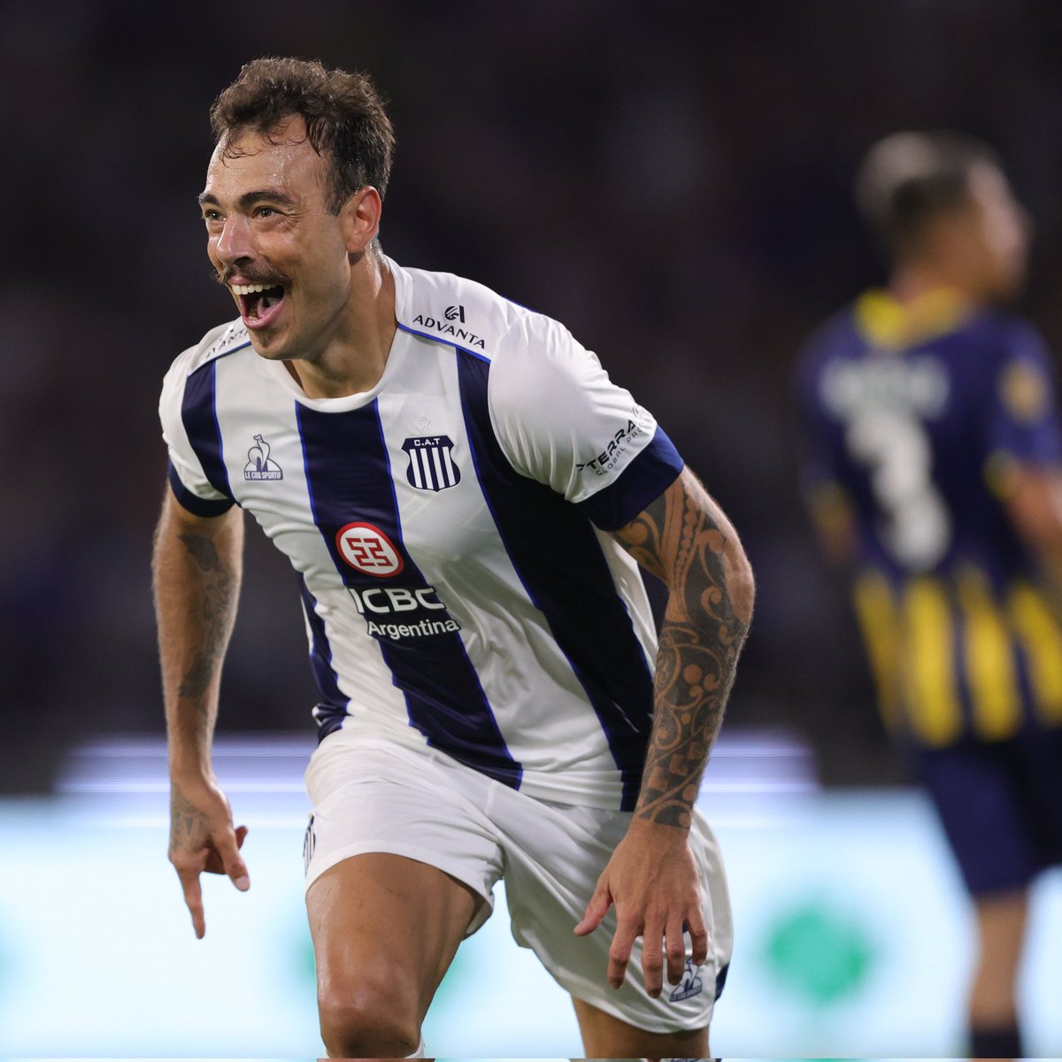 Talleres_Soy's tweet photo. #CopaDeLaLiga | FINAL | #Talleres 4-1 #RosarioCentral
📸📸📸📸 Cuatro goles, cuatro fotos. #CUARTETAZO AL "CANALLA".
⚽⚽⚽⚽ Botta, Rodríguez, Sosa y Catalán.
¡GOLAZOS! #Talleres, #FútbolFerneT.
¿Cómo viste al "Matador"? ✍🏼 https://t.co/kcvVQ4wrTf