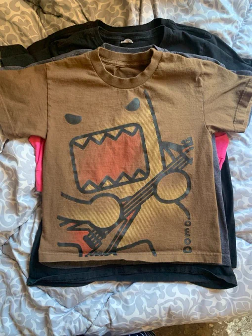 type "shirt," "pants," "shoes," and "accessories" into your pinterest and see what you getyeah I'd rock this probably 