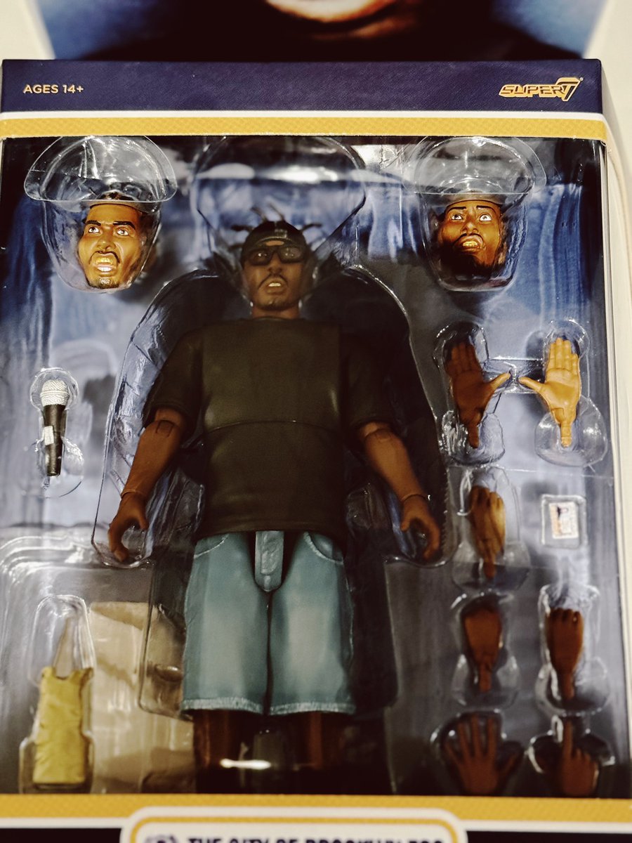 S A R A H D O P E 🦇 tweet media