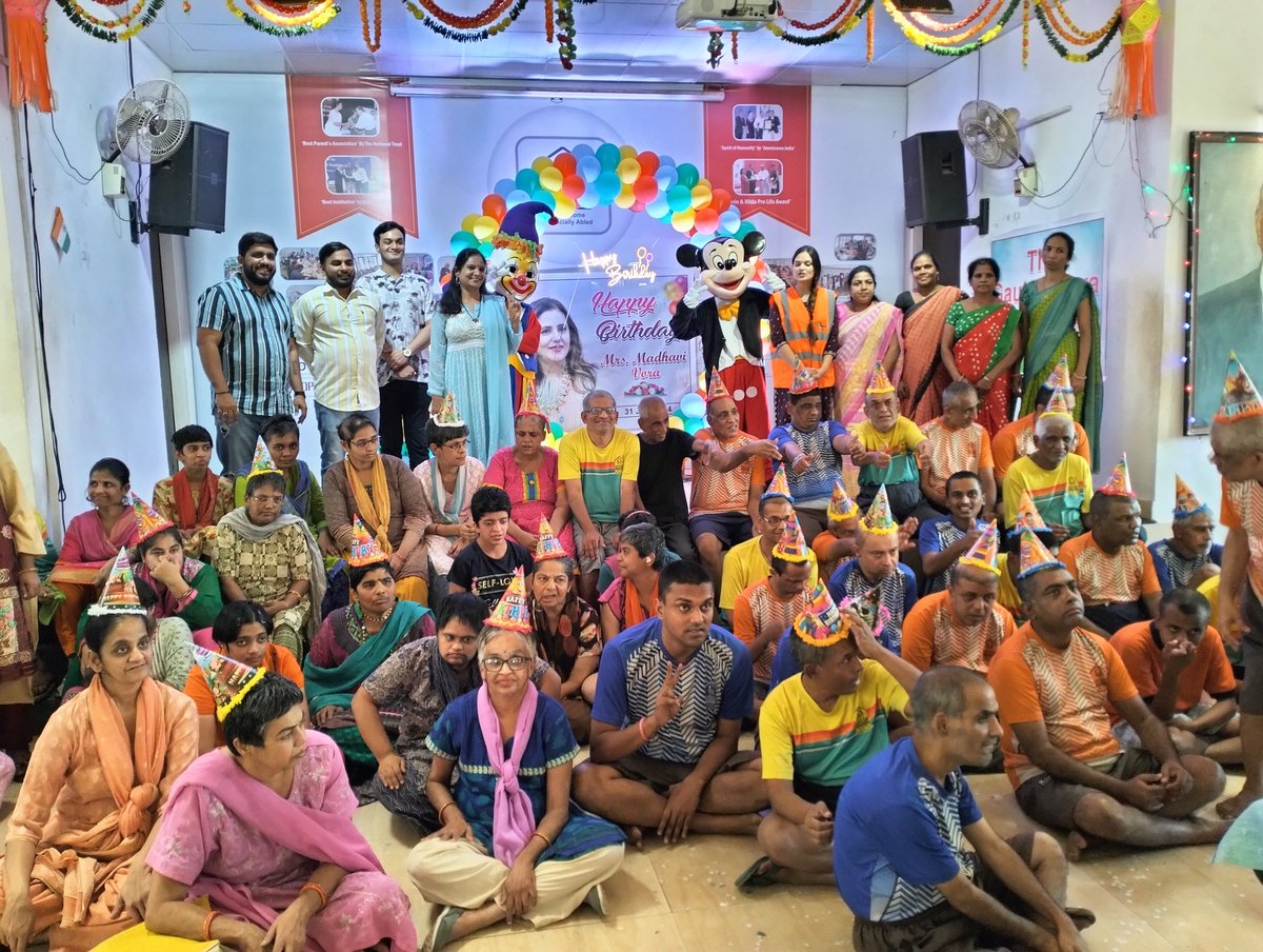 AdharHome's tweet image. A heartfelt thank you to Team Go Dharmic for their kindness and support. Moments like these remind us of the power of love and compassion. #LoveAll #ServeAll