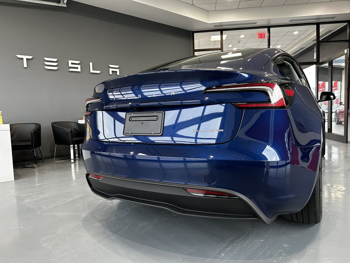 That refresh looking so good!

#TeslaMods #TeslaUpgrades #AftermarketTesla #TeslaCustomization #TeslaPerformance #EVModifications #TeslaAccessories #ElectricCarMods #TeslaAftermarket #CustomTesla #model3 #teslamodel3