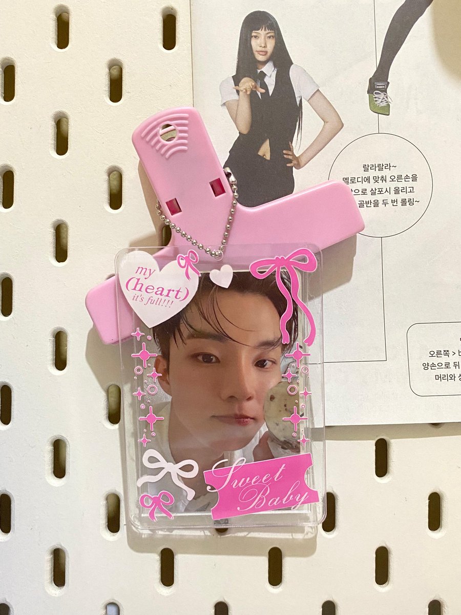 voltu_kstuff's tweet photo. [ PO ] 1 - 12 Feb 24
🎀 Dream On You Photocard Holder 🎀
💰 65k / 40k (DP)
🖇️ https://t.co/guSWbXfFlM
✅ Fit to PC + innersleeve 
✅ Two Side Transparent 

✨ Like / RT are appreciated ^^ ✨ https://t.co/0fqulDL8E0
