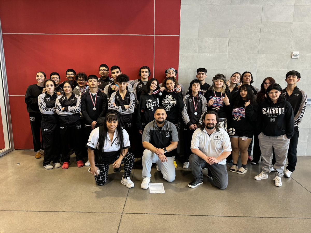 M_Juarez25's tweet photo. Great day at the District 2-5A meet

Placers:
Isaac O. 4th
Iszak  G.🥈 
Juan C.🥇
Andres G.🥈
Jonanthan G.🥇
Tristan R. 4th
Juan R. 4th
Chris G.🥉
Josh R.🥇
Sofía V.🥈
Emily M.🥈
Camila F. 4th
Itzel D. 4th
Nataly D. 4th
Aseret M.🥈 
Leah J.🥈
Genesis M. 4th
Marba S. 4th https://t.co/5YkXGEyEqu