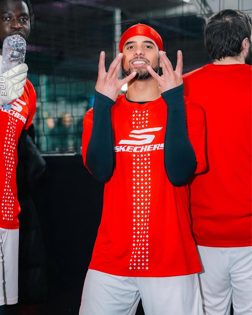 1LucaValentine's tweet photo. WAR IS WARโผ๏ธ#thefinalfive
Massive thanks to @risingballers x @skechersfootball for inviting us down to participate in the first tournament in Sketchers history.
We put on a show๐ https://t.co/KMS2PuIPe3