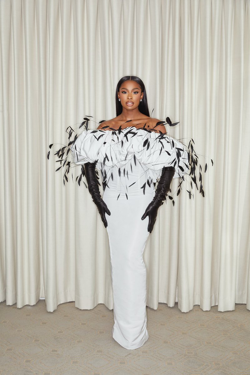 cameramanjake's tweet photo. Coco Jones for Clive Davis Pre-Grammy Gala photographed by me https://t.co/AyNaLX1kVF