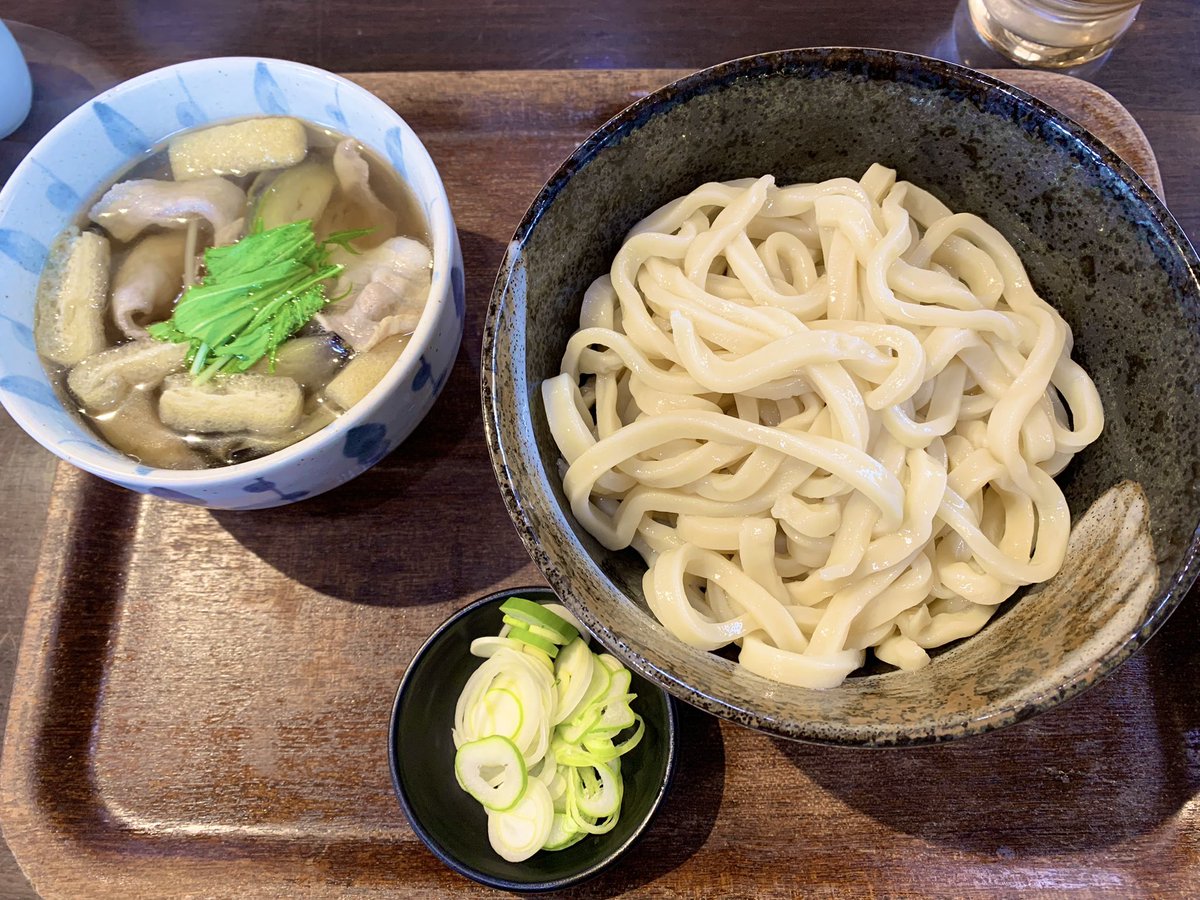 ずっと行きたいと思ってた柿屋うどん
白出汁が旨味全開で絶品だった