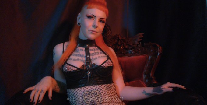 It's honestly a crime that a cute submissive girl isn't worshipping My pussy while I chat on SextPanther