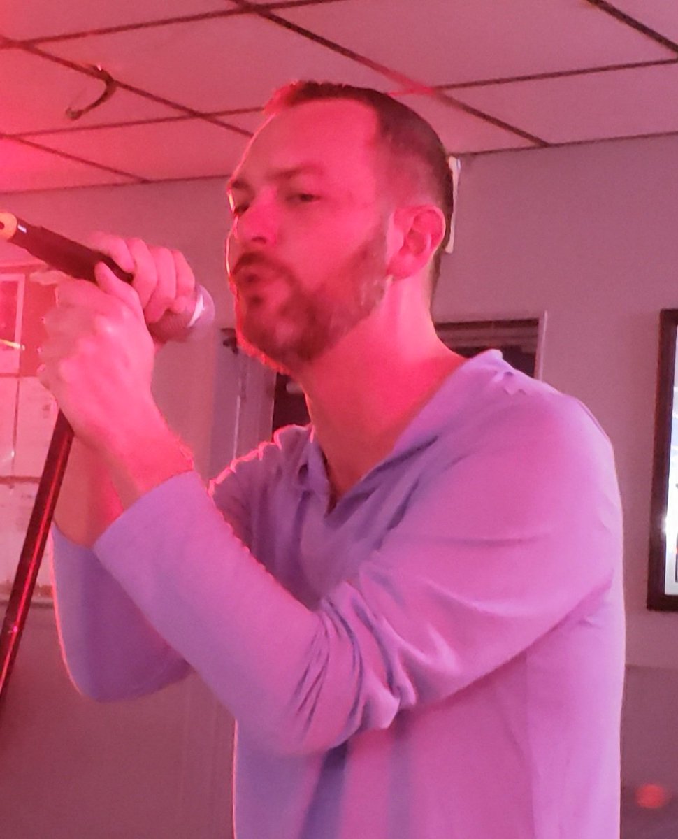 NeonSerenade's tweet photo. Justin singing with 3 Shot Karaoke tonight at The Club At The Legion https://t.co/CgRg0S6XYN