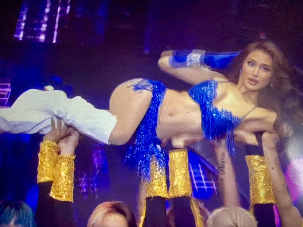 kylariyana_05's tweet photo. The shape is undeniable @ChieFilomeno 

#CHIEnnaversaryOnASAP https://t.co/94BXWdrBTM