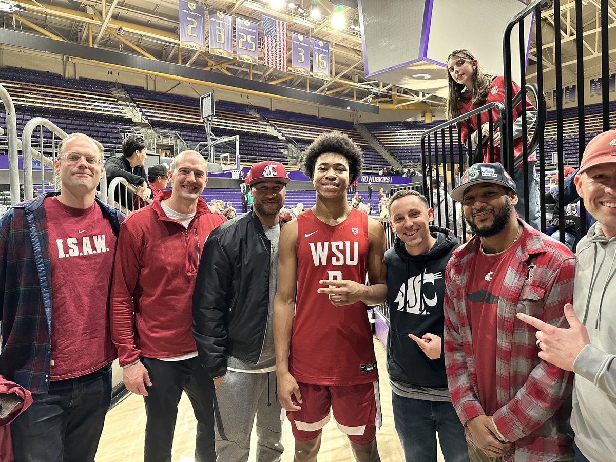 CougfanCOM's tweet photo. Some Bennett Ballers plus NFL vet Brandon Gibson w star of Coug win over UW, The Poet, Jaylen Wells. https://t.co/1u6YEmWbpa