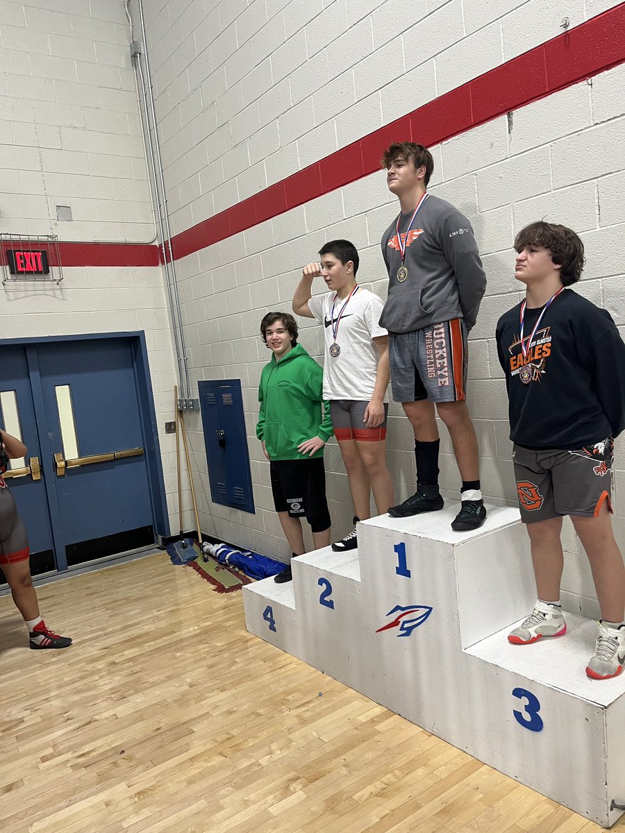 Congratulations to our Greenbriar middle school wrestlers who placed in the GLC Middle School tournament today. 
Ashton Scarbro - CHAMPION
Taj Feiler - 4th place. 
#FuturePatriots
