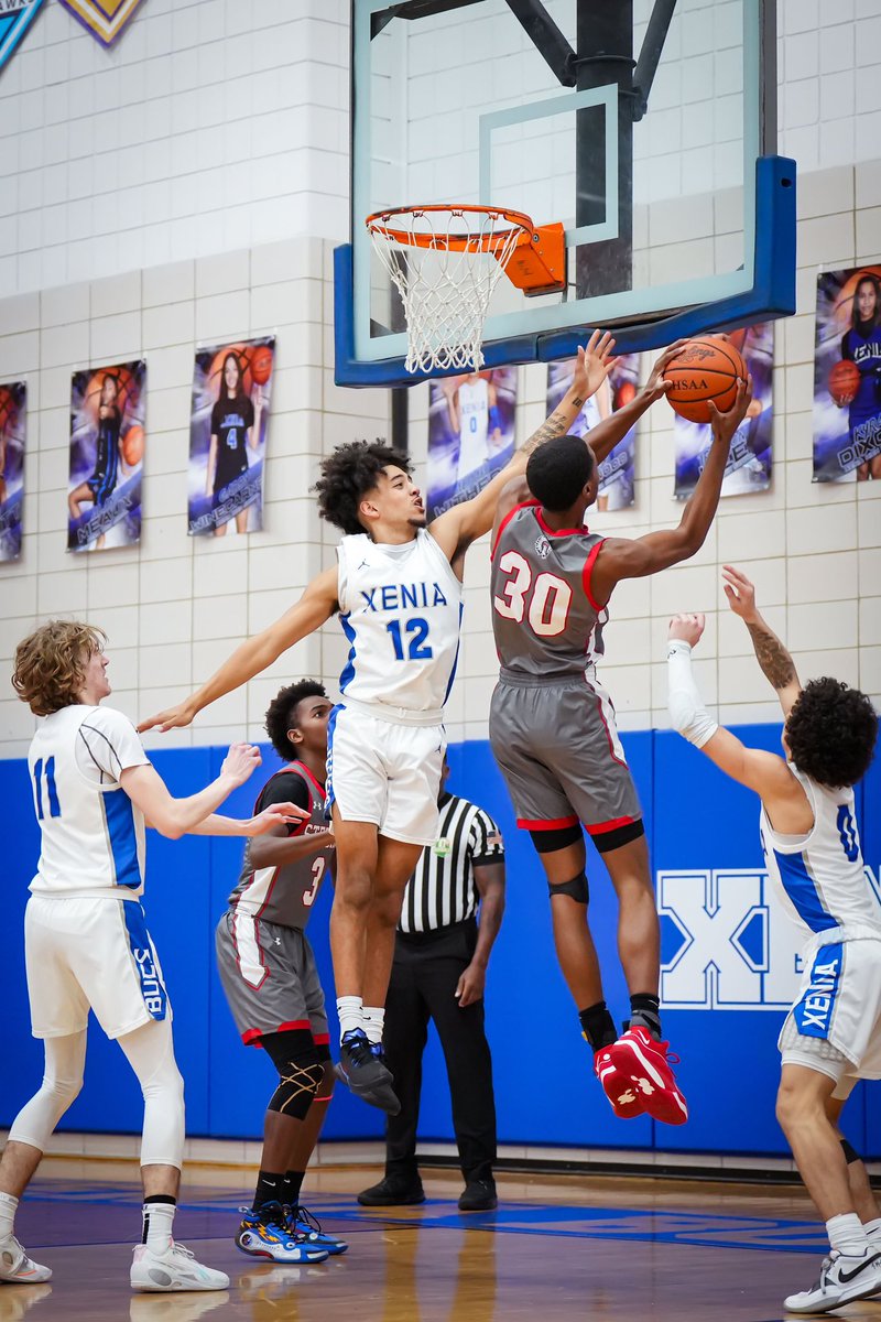 320Photography's tweet photo. Congrats to the @XeniaBasketball seniors! It was fun cheering you on last night! Best of luck and enjoy these days! https://t.co/FCYRO9hvQe