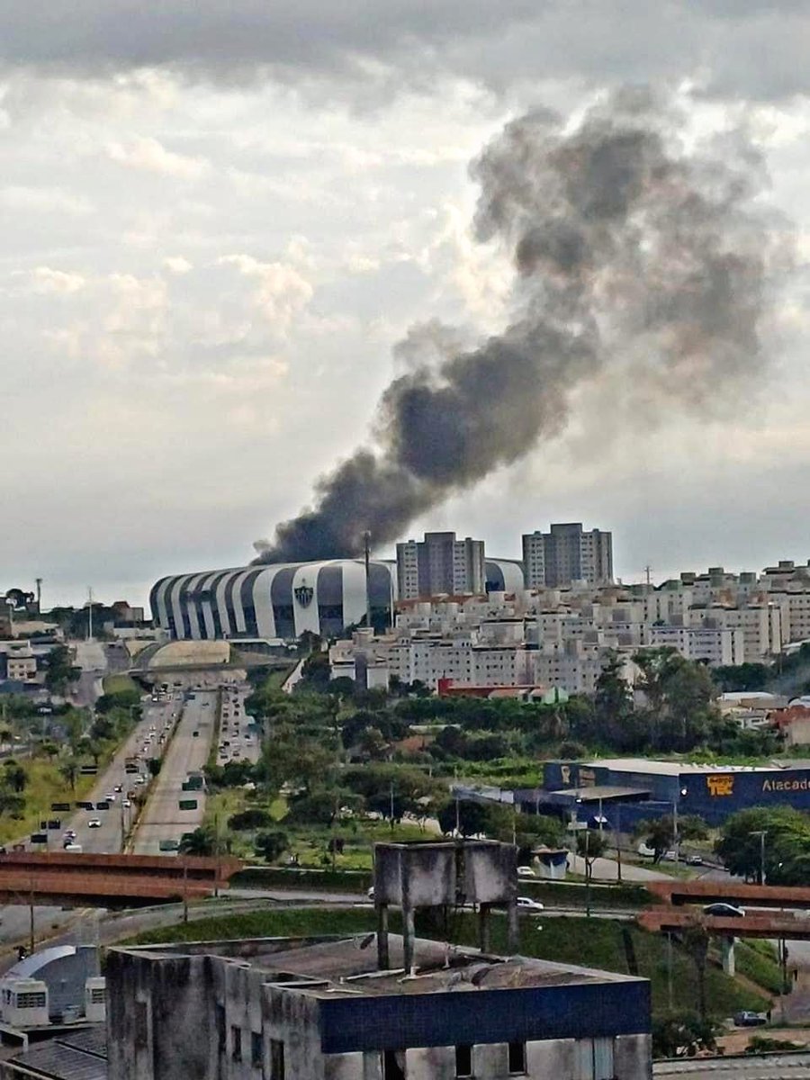 mafiaazulofc's tweet photo. Aconteceu alguma coisa chata na arena...

“Meu Rival Venceu”. https://t.co/yTHwe5t4s3