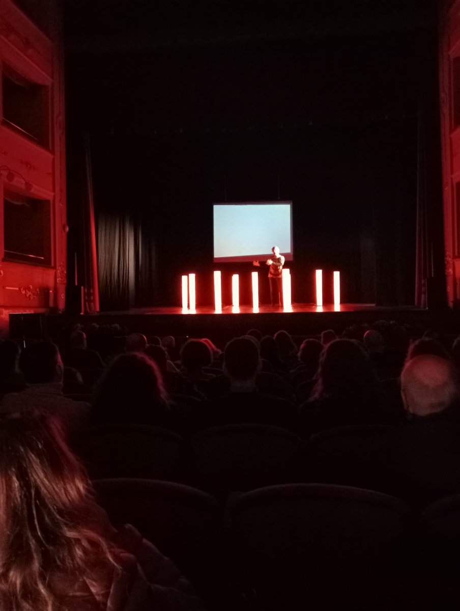 Teatroclaet's tweet photo. Grazie al pubblico e agli scopritori delle #GrottediFrasassi per aver reso magica una serata speciale.
Ci vediamo il 15 febbraio al ridotto delle Muse!
#Teatro https://t.co/DQuIK9xpym